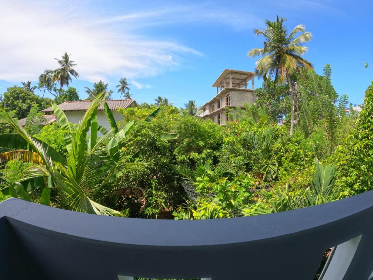Hotel New Star Light Mirissa Exterior foto